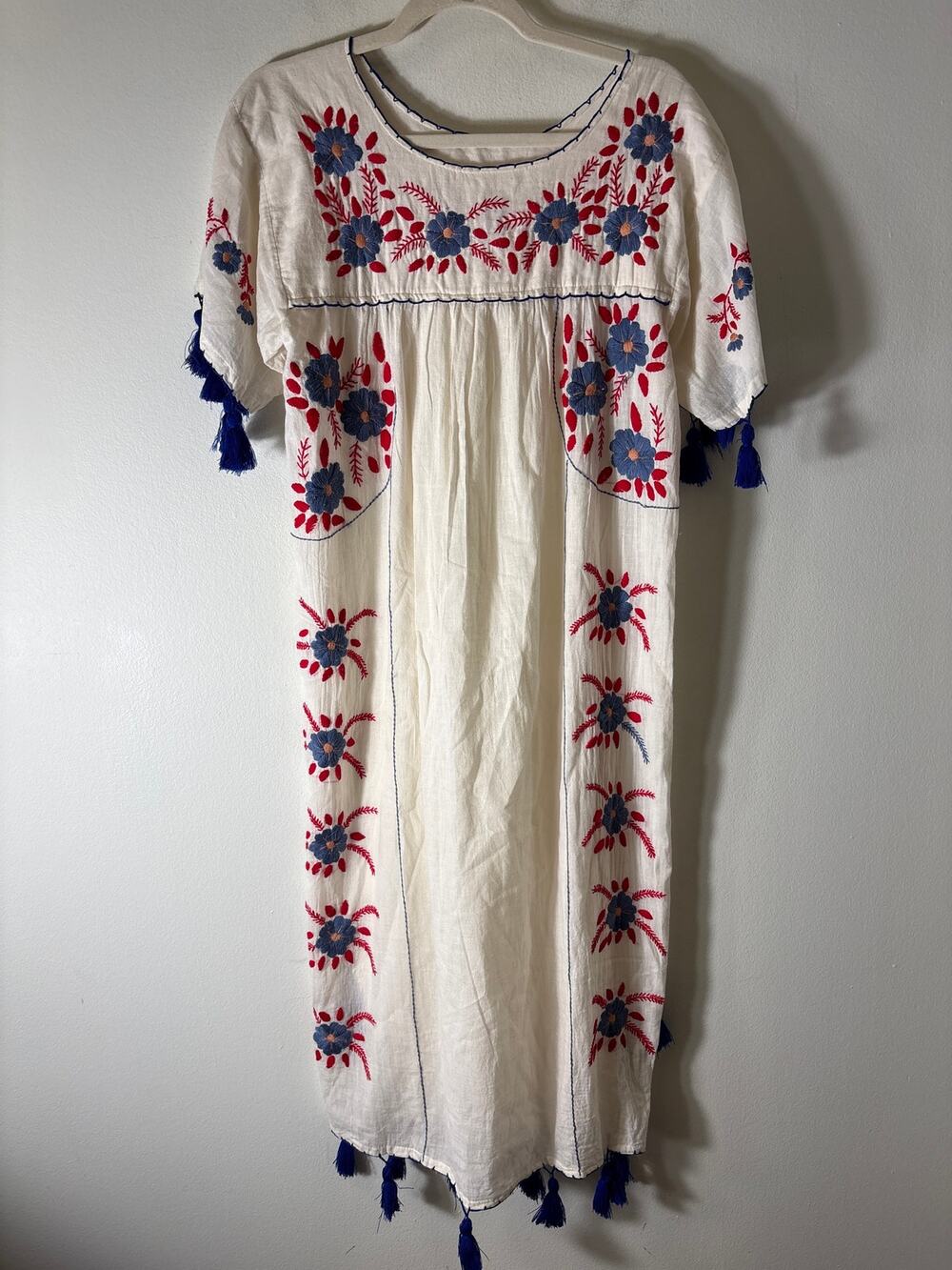 No Brand White Short Sleeve Maxi Dress with Floral Fits like a 6